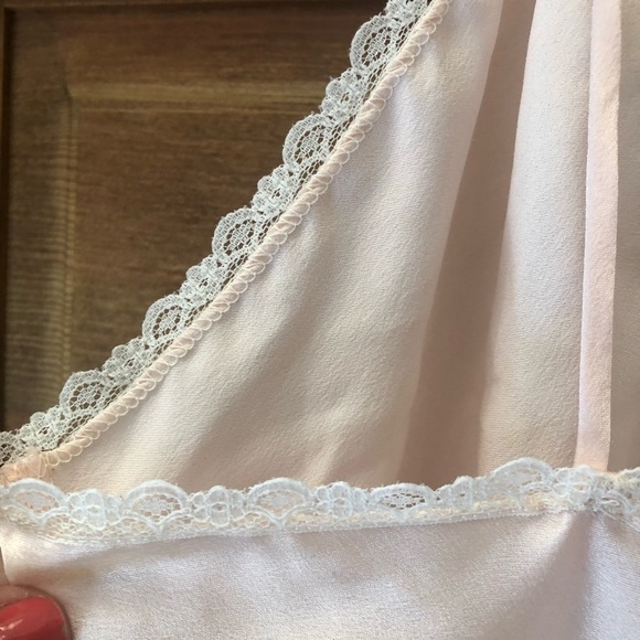 Pollinaise/ vintage/ short nightie/ size s/ light pink with rose embellishments - Picture 3 of 7